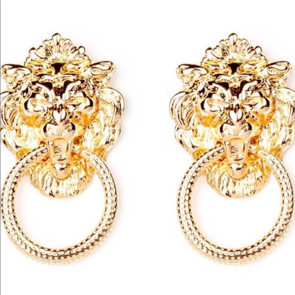 Women earrings
